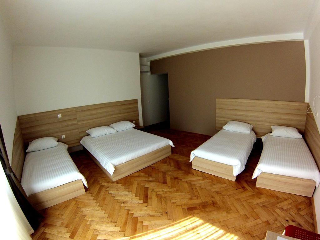 Sweet Dreams Rooms And Apartments Postojna Habitación foto
